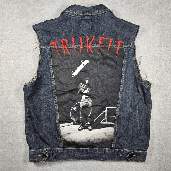 Trukfit Other - Trukfit Mens 2XL Studded Denim Vest Dark Wash Skateboarder Graphic Back Print